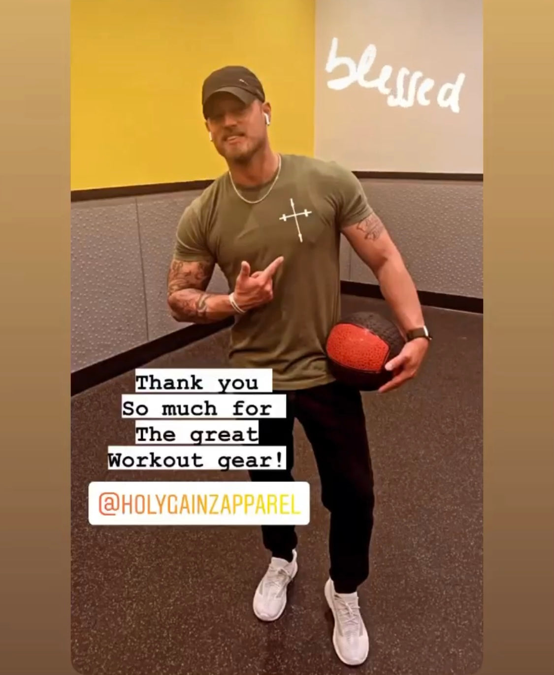 Holy Gainz Apparel CLASSIC LOGO Blend Unisex Tee